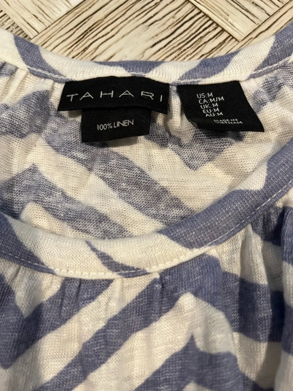 Tahari 100% Linen Blue and White Zebra Print Tank Top Medium - Picture 7 of 8